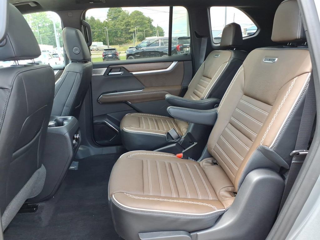 New 2026 GMC Acadia Denali Ultimate AWD/4WD image 13