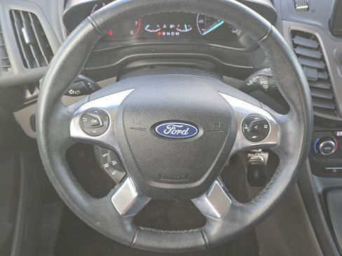 Used 2020 Ford Transit Connect XLT image 17