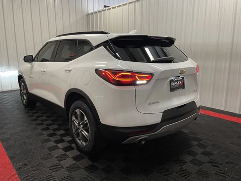 Used 2023 Chevrolet Blazer LT FWD image 2