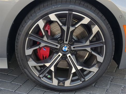 New 2026 BMW 330i Sedan w/ M Sport Package image 11