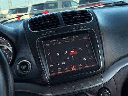 Used 2015 Dodge Journey Crossroad w/ Flexible Seating Group image 29