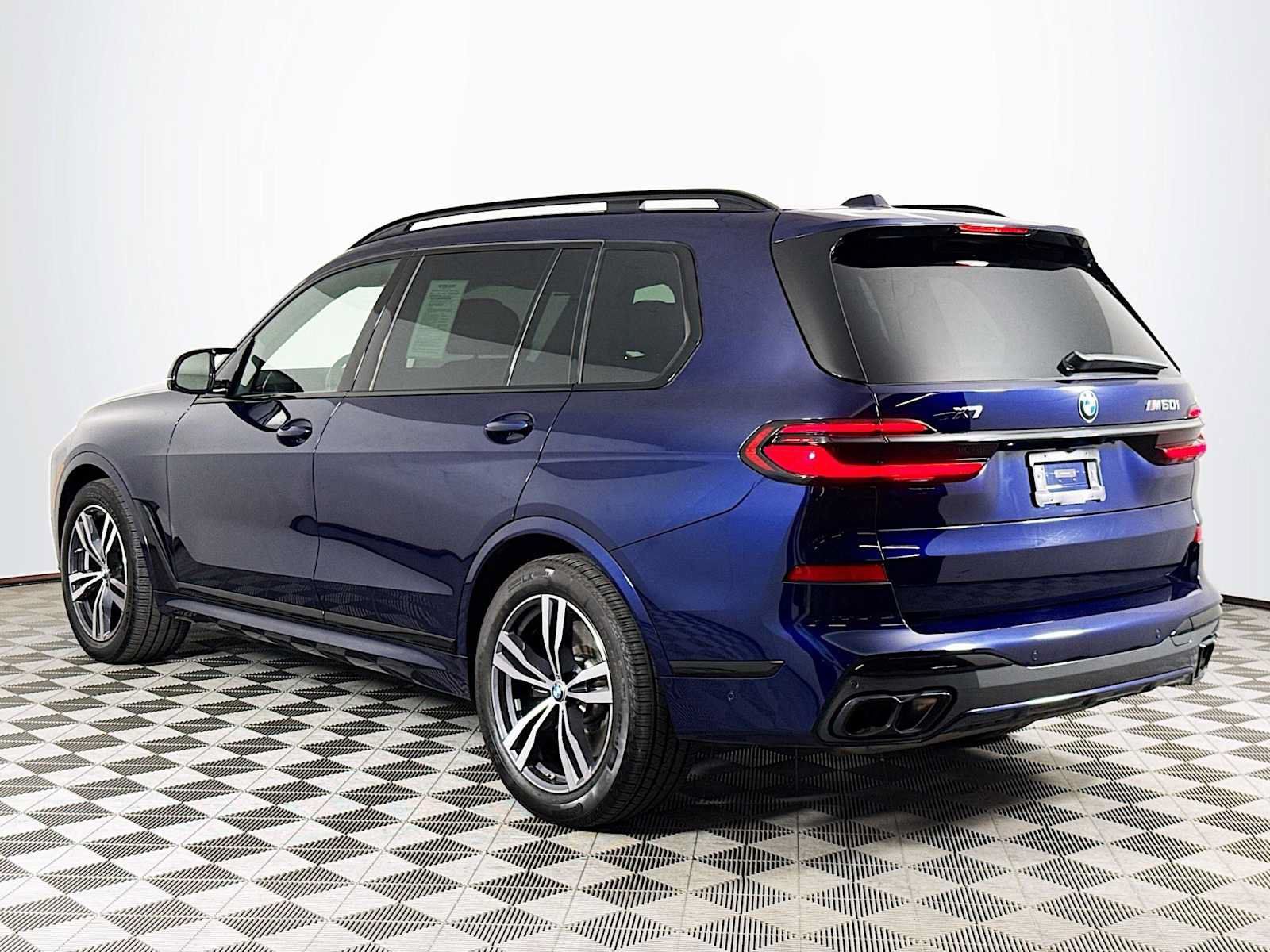 Used 2026 BMW X7 M60i AWD/4WD image 7