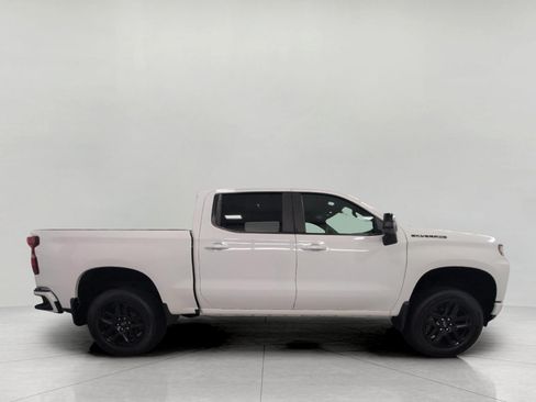 Used 2021 Chevrolet Silverado 1500 RST w/ LPO, Blackout Package AWD/4WD image 11