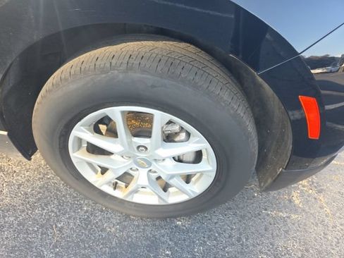 Used 2023 Chevrolet Equinox LT FWD image 10
