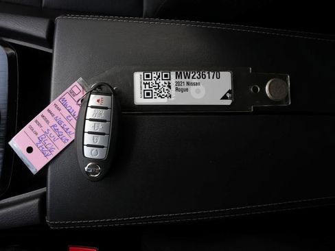 Used 2021 Nissan Rogue SV w/ Premium Package AWD/4WD image 26