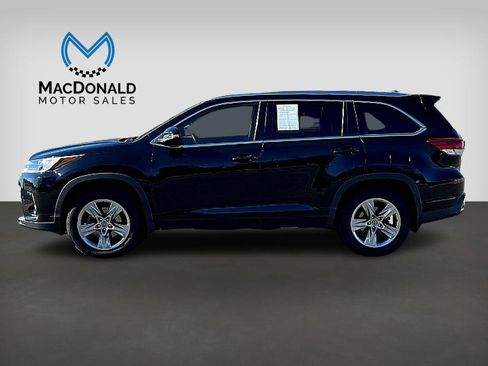 Used 2017 Toyota Highlander Limited image 4