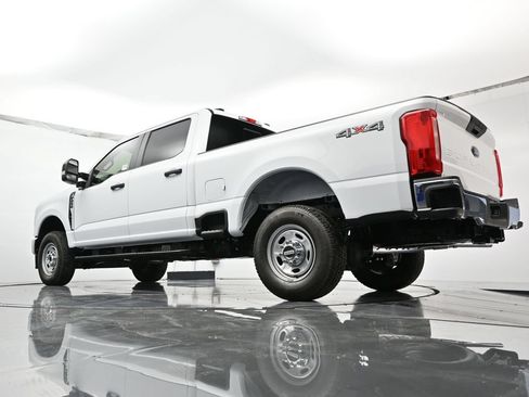 New 2026 Ford F250 XL w/ XL Chrome Package AWD/4WD image 45