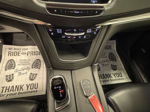 Used 2019 Cadillac XT5 Premium Luxury AWD/4WD image 7