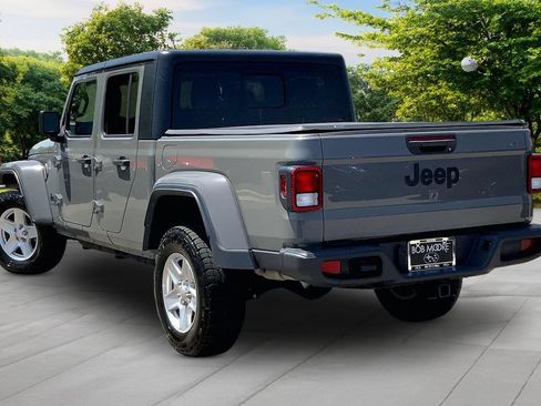 Used 2023 Jeep Gladiator Sport AWD/4WD image 4