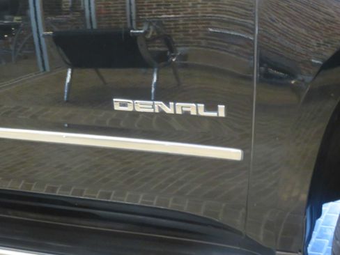 Used 2019 GMC Yukon XL Denali AWD/4WD image 71