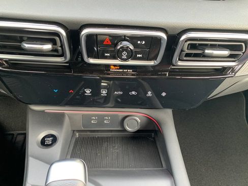 New 2026 Nissan Sentra SR FWD image 14
