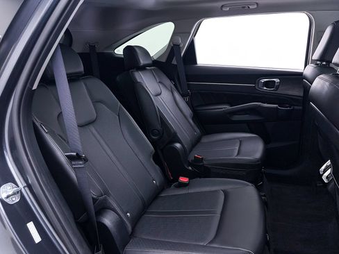 Certified 2024 Kia Sorento SX AWD/4WD image 39