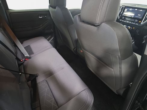 New 2026 Nissan Frontier SV w/ All-Weather Content Package AWD/4WD image 11