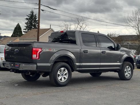 Used 2015 Ford F150 XLT image 4