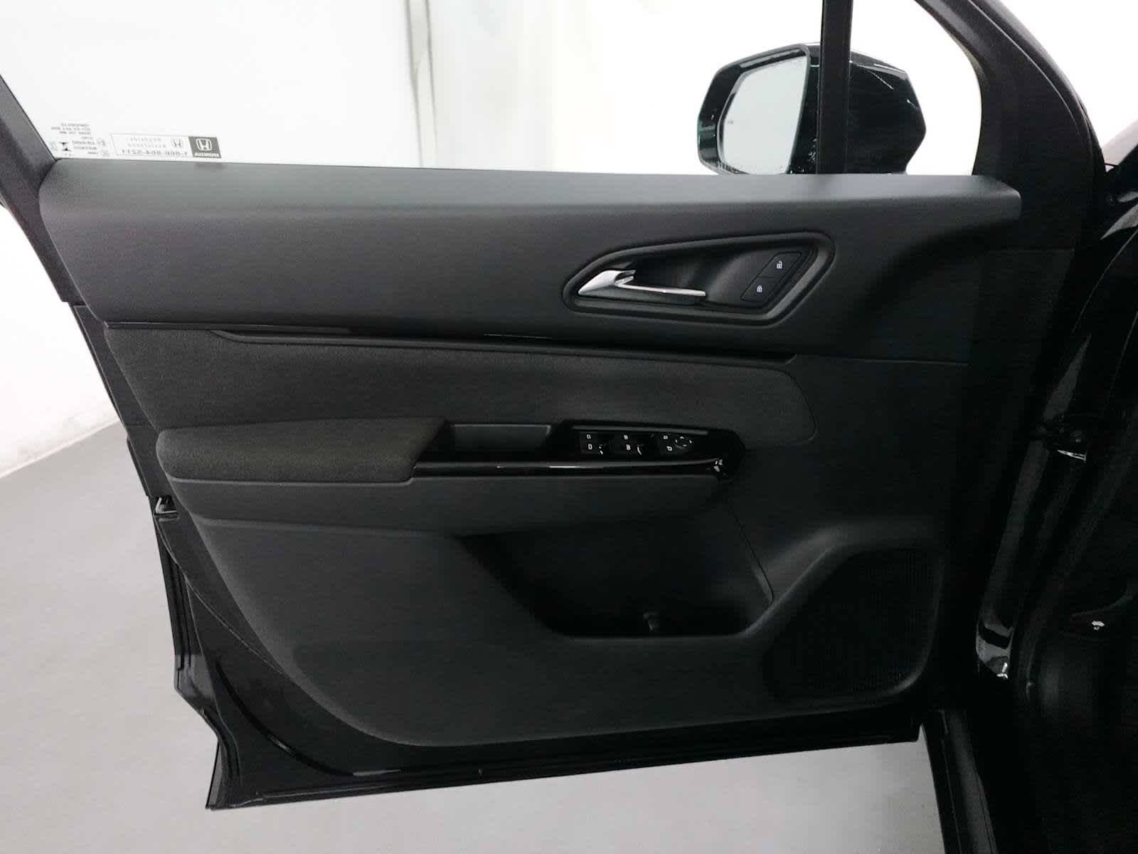 Used 2024 Honda Prologue EX image 10