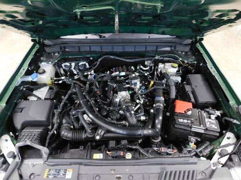 Used 2025 Ford Bronco Outer Banks AWD/4WD image 14