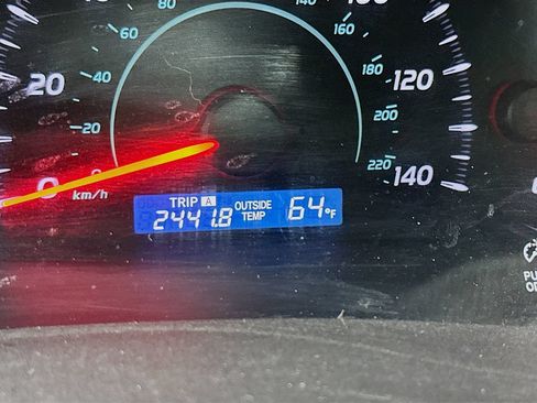 Used 2009 Toyota Camry LE FWD image 12