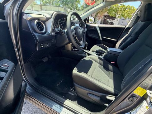 Used 2013 Toyota RAV4 XLE AWD/4WD image 11