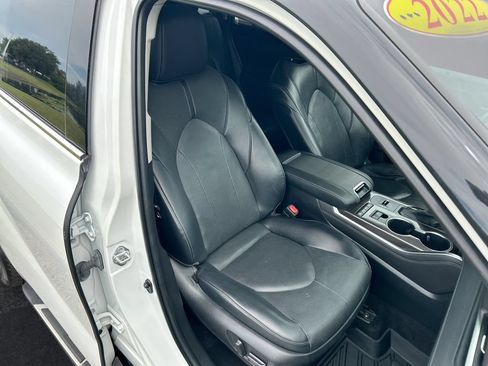 Used 2022 Toyota Highlander Limited FWD image 35