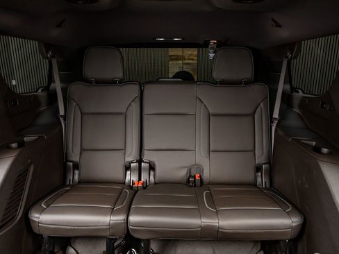 Used 2023 GMC Yukon Denali image 36