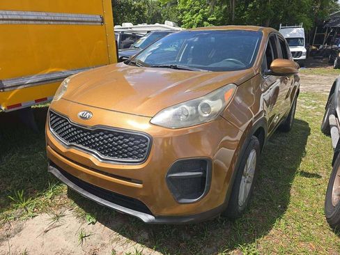 Used 2017 Kia Sportage LX FWD image 2