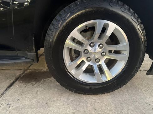 Used 2019 Chevrolet Tahoe LT image 37