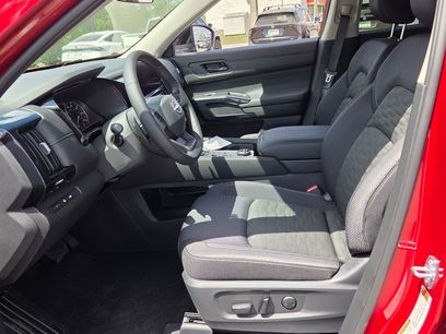 New 2026 Nissan Pathfinder SV