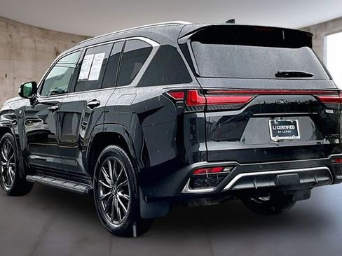 Used 2025 Lexus LX 600 F Sport w/ Accessory Package (Z1) AWD/4WD image 4
