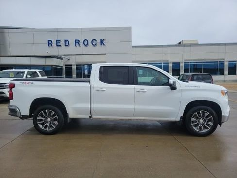 Used 2023 Chevrolet Silverado 1500 LT w/ Protection Package AWD/4WD image 2