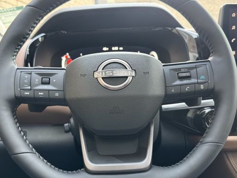 New 2026 Nissan Pathfinder Platinum AWD/4WD image 34
