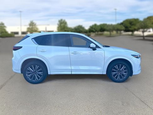 Certified 2025 MAZDA CX-5 Signature image 8