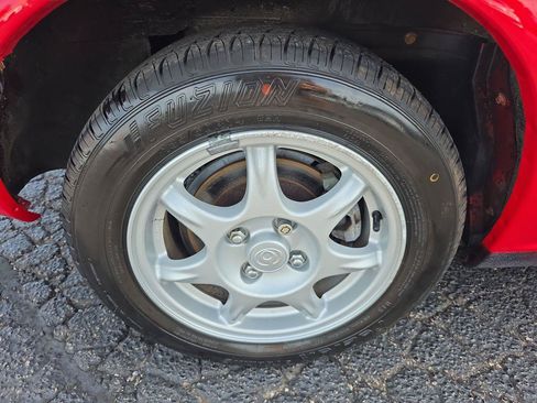 Used 1994 MAZDA MX-5 Miata RWD image 17