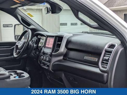 Used 2024 RAM 3500 Big Horn AWD/4WD image 35