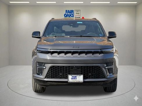 New 2026 Jeep Grand Wagoneer Limited AWD/4WD image 3