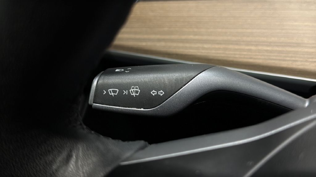 Used 2023 Tesla Model 3 Standard Range RWD image 29