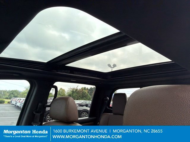 Used 2023 Nissan Titan Platinum Reserve w/ Moonroof Package AWD/4WD image 28