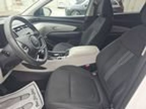 Used 2024 Hyundai Tucson SEL FWD image 3