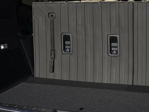 New 2026 Subaru Ascent Limited image 9