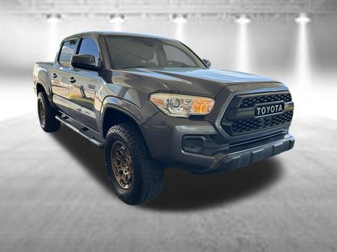 Used 2020 Toyota Tacoma SR w/ SR Convenience Package RWD image 2