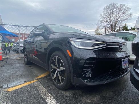 Certified 2023 Volkswagen ID.4 S image 1