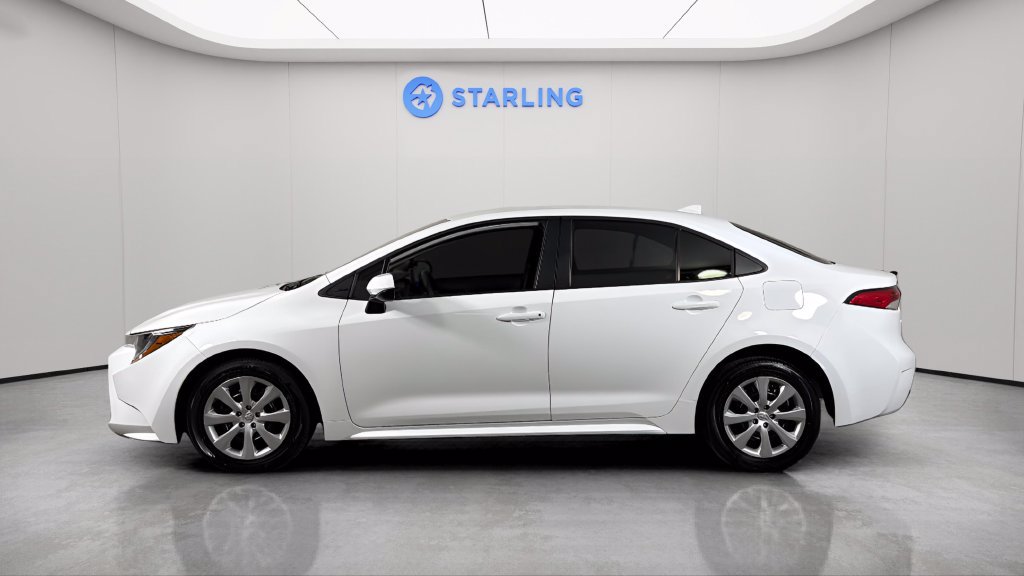 Used 2026 Toyota Corolla LE FWD image 3