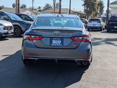 Used 2023 Toyota Camry SE image 17