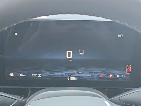 Used 2025 Chevrolet Tahoe Z71 w/ Comfort Package image 21