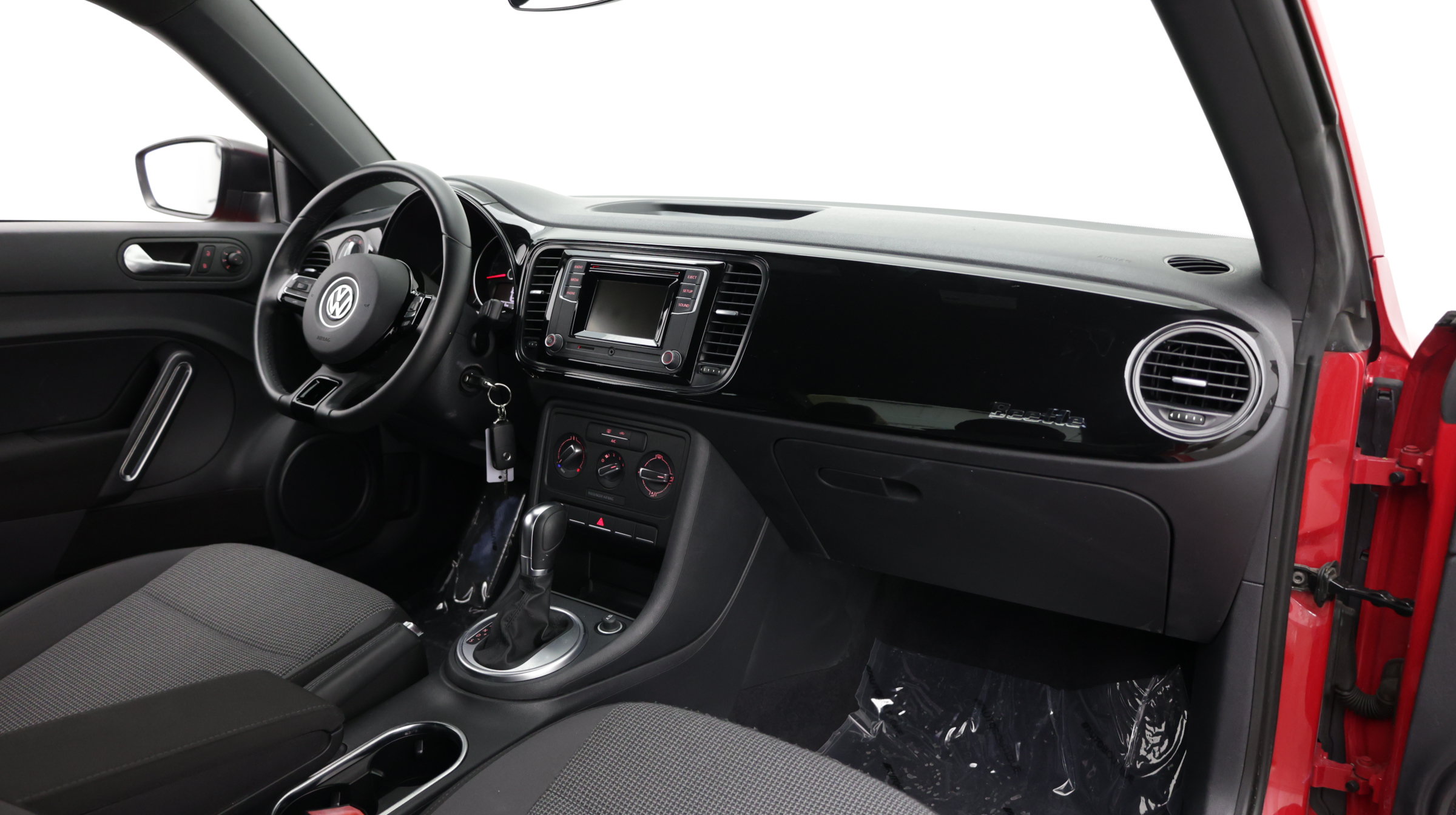 Used 2017 Volkswagen Beetle 1.8T Classic FWD image 28