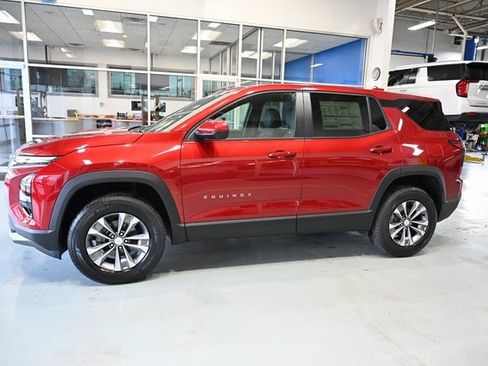New 2026 Chevrolet Equinox LT image 7