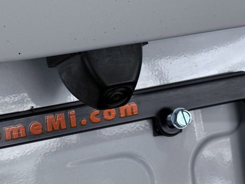 Used 2025 Ford Escape ST-Line Select AWD/4WD image 18
