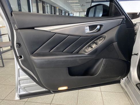 Used 2015 INFINITI Q50 Premium w/ All Weather Package image 16