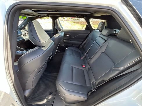 Used 2025 Toyota Crown Signia AWD/4WD image 26