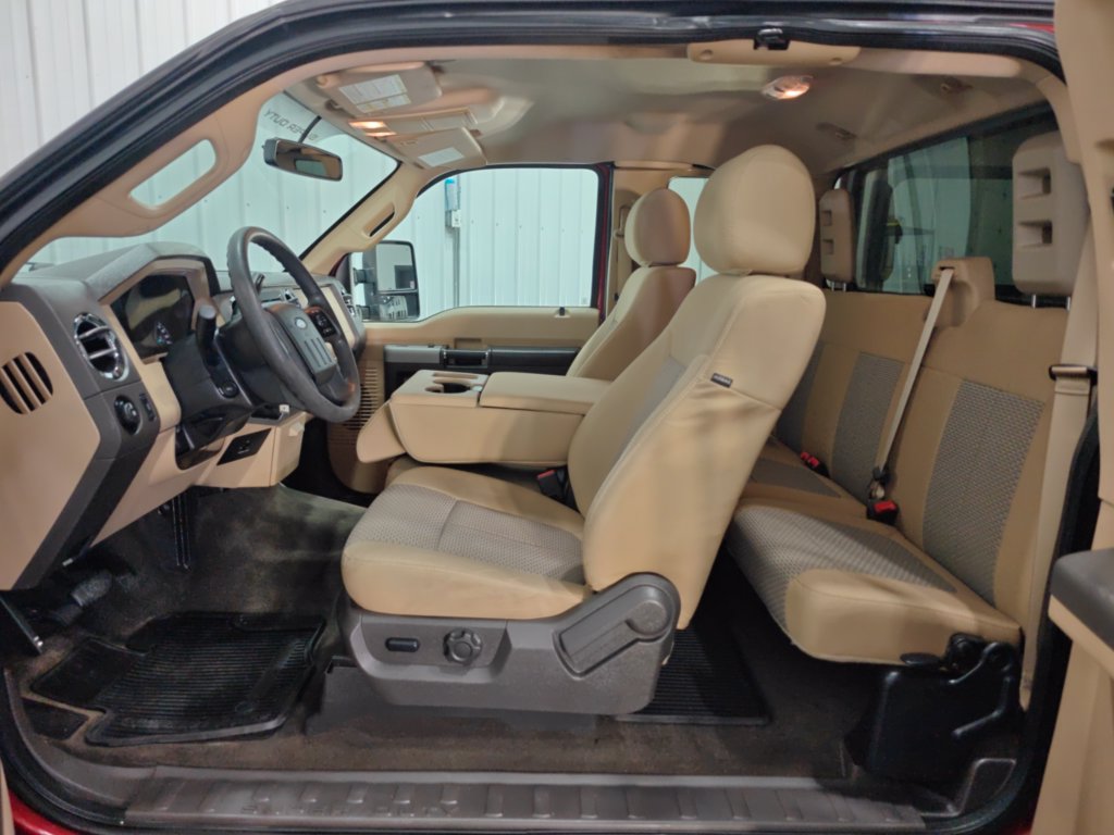 Used 2015 Ford F250 XLT w/ XLT Interior Package AWD/4WD image 30
