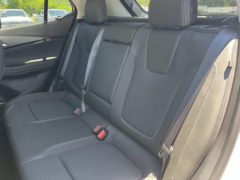 Used 2025 Buick Encore GX Preferred w/ Comfort Package AWD/4WD image 16